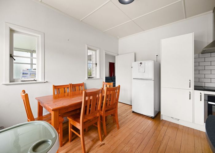  at 17 Sillary Street, Hamilton East, Hamilton, Waikato