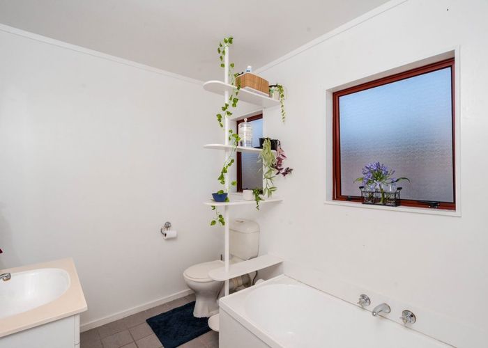  at 21A Kentwood Drive, Woodridge, Wellington, Wellington