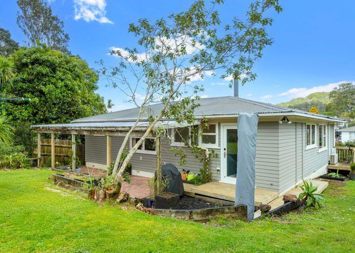  at 3 Mariana Place, Glen Eden, Waitakere City, Auckland