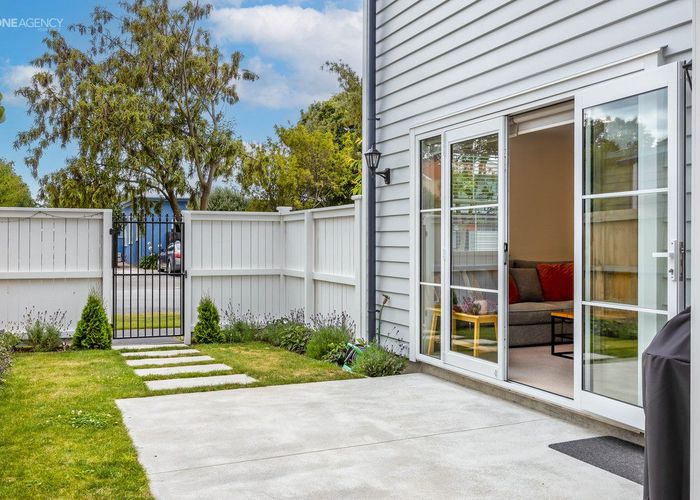  at 1/24 Devon Street, Sydenham, Christchurch