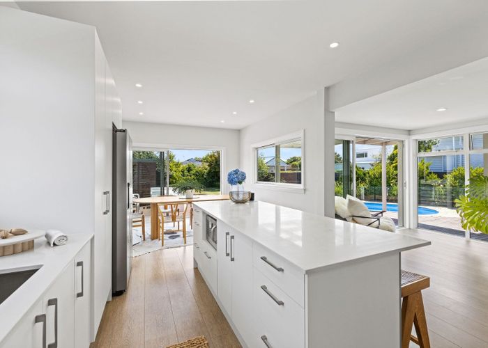  at 3 Strowan Road, Strowan, Christchurch City, Canterbury