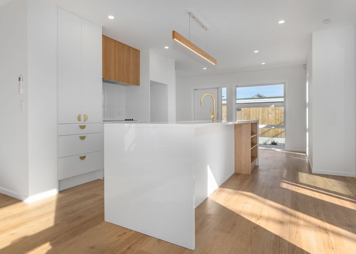  at 206A & B Manly Street, Paraparaumu Beach, Kapiti Coast, Wellington