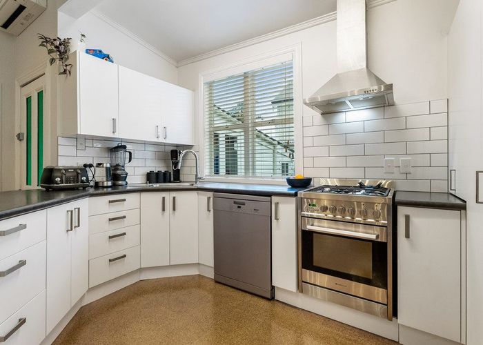  at 20 Princes Street, Northcote Point, Auckland