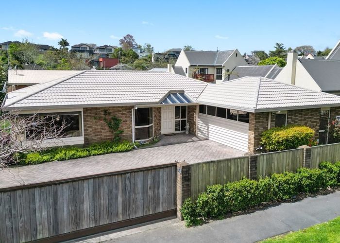  at 592 River Road, Fairfield, Hamilton