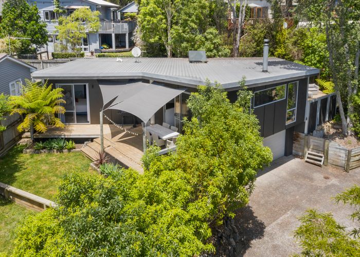  at 91B Kaurilands Road, Titirangi, Auckland