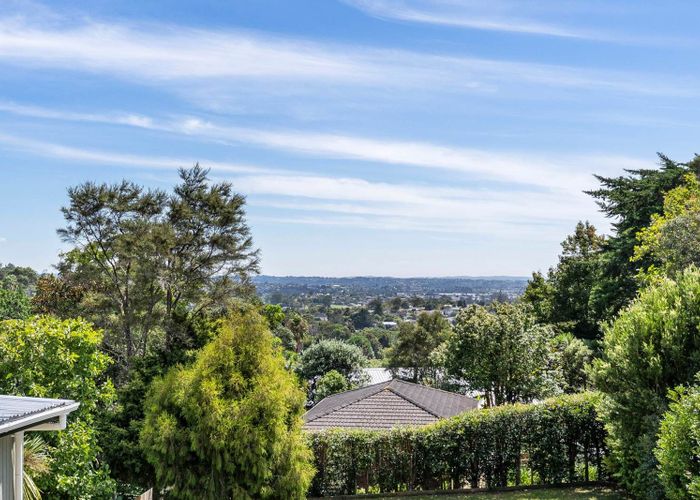  at 111 Glengarry Road, Glen Eden, Waitakere City, Auckland