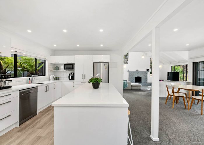  at 117 Paremoremo Road, Lucas Heights, Auckland