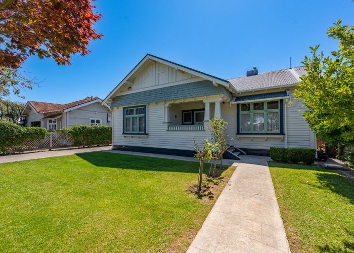  at 703 Queen Street West, Saint Leonards, Hastings, Hawke's Bay