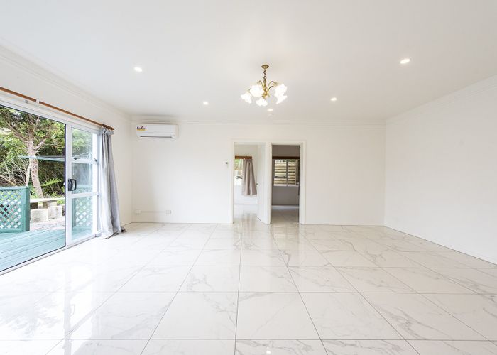  at 8a Penlington Place, Karori, Wellington, Wellington