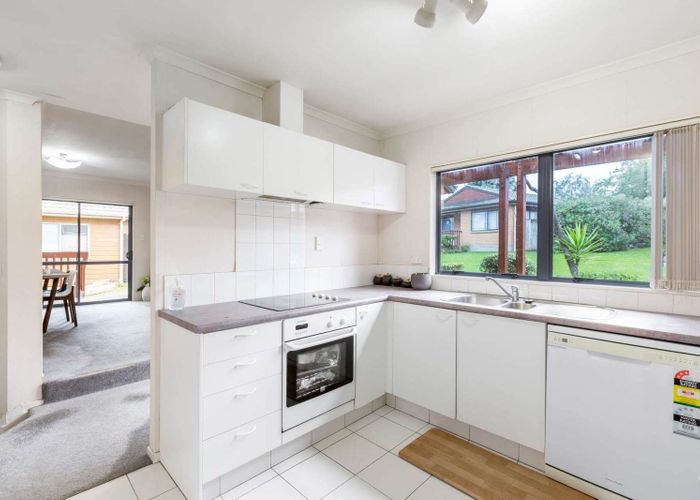  at 21 Ryehill Close, New Lynn, Waitakere City, Auckland