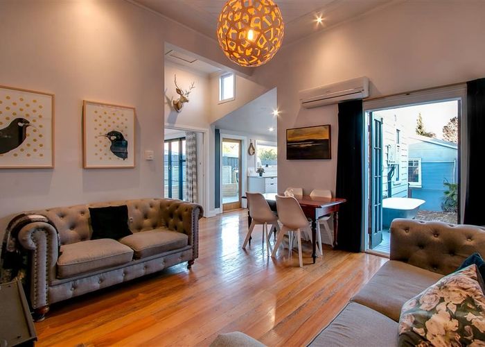  at 8 Sale Street, Napier South, Napier, Hawke's Bay