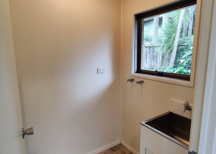  at 2/19A Verran Road, Birkenhead, North Shore City, Auckland