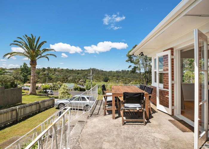  at 37 Park Road, Glenfield, Auckland