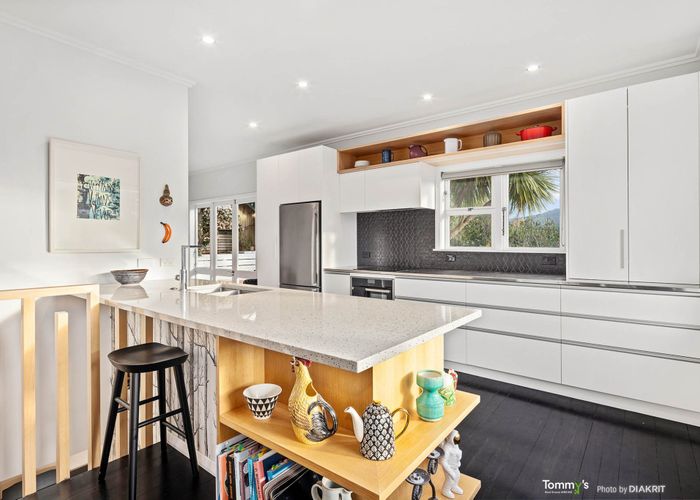  at 32 Rose Street, Wadestown, Wellington