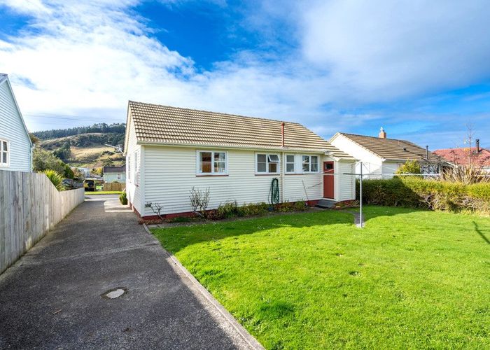  at 18 Freyberg Avenue, Sawyers Bay, Dunedin