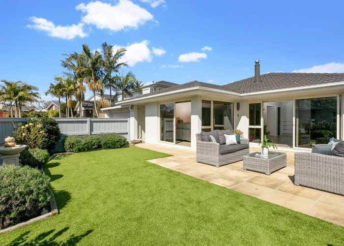  at 6 Skilling Place, Farm Cove, Manukau City, Auckland