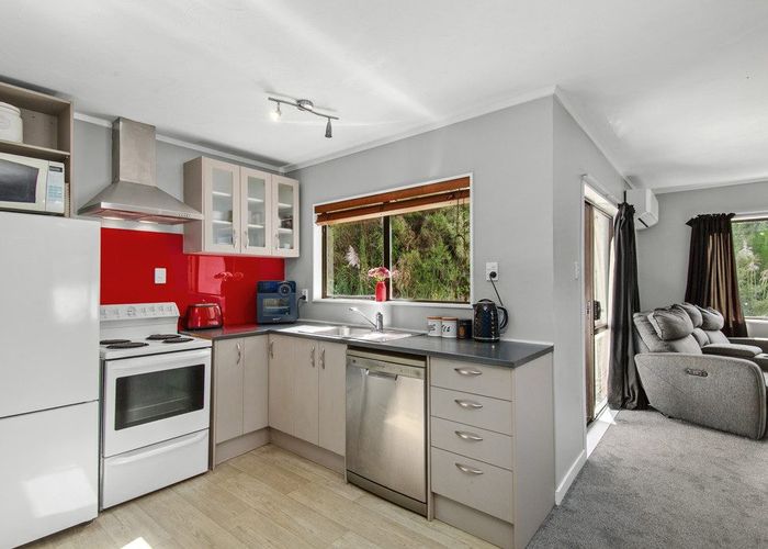  at 14a Kereru Grove, Stokes Valley, Lower Hutt, Wellington