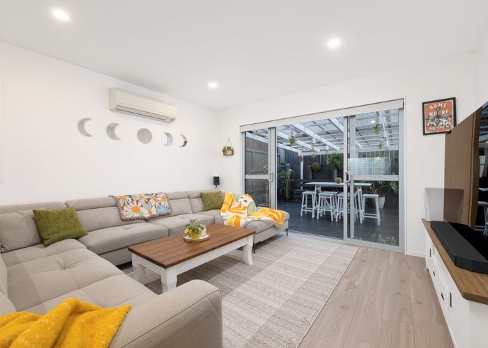  at 41 Sunshine Boulevard, Sunnyvale, Waitakere City, Auckland