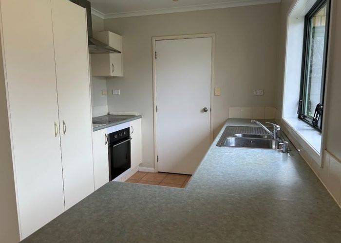  at 33 Pateke Dr, Takanini, Papakura, Auckland