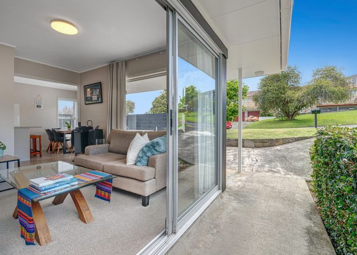  at 1/11 Northwick Place, Hillcrest, North Shore City, Auckland