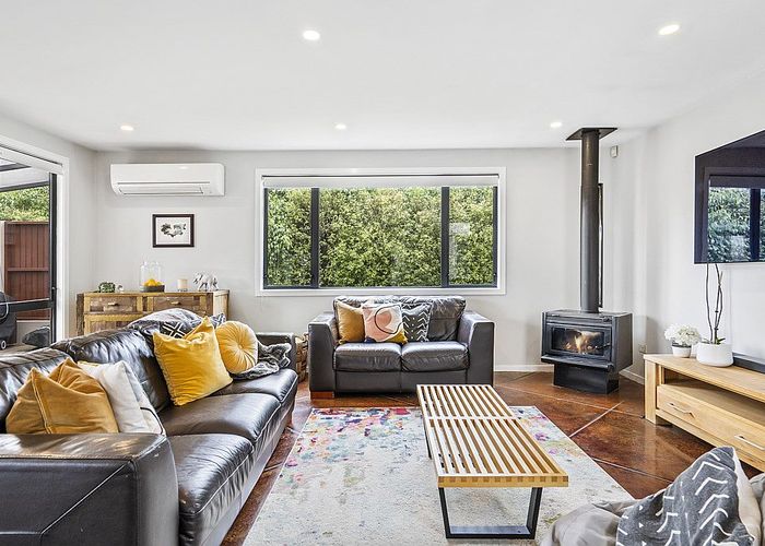  at 3 Marua Palm Grove, Timberlea, Upper Hutt