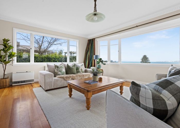  at 9 Cobden Road, Bluff Hill, Napier