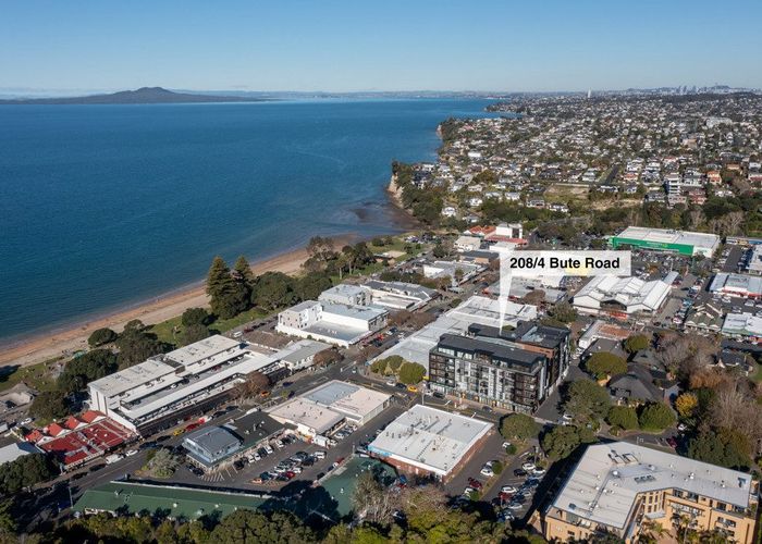  at 208/4 Bute Road, Browns Bay, North Shore City, Auckland