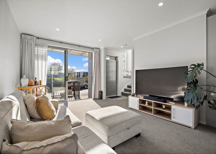  at 10A Vialou Lane, Stonefields, Auckland City, Auckland