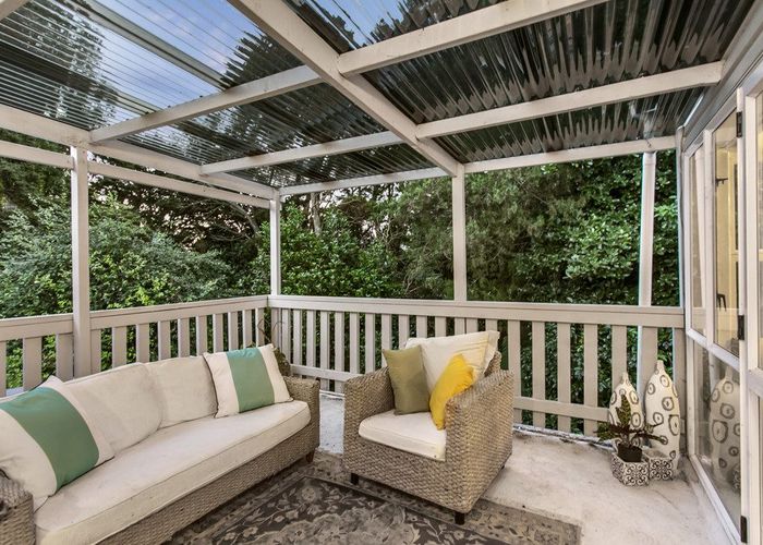  at 20 Scenic Drive, Hill Park, Manukau City, Auckland