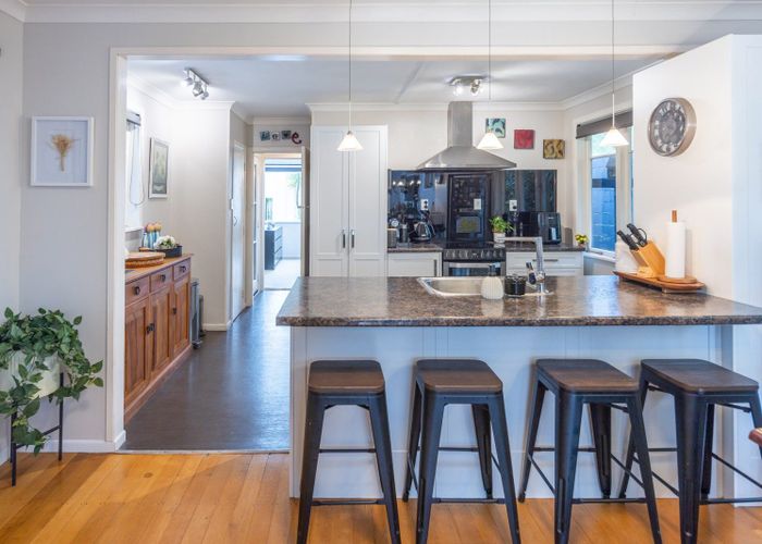 at 21 Greta Street, Glenview, Hamilton