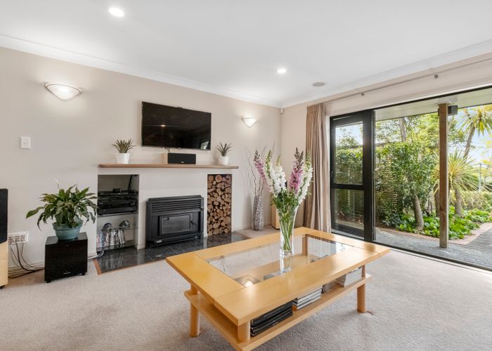  at 25 Dakota Avenue, Beach Haven, Auckland