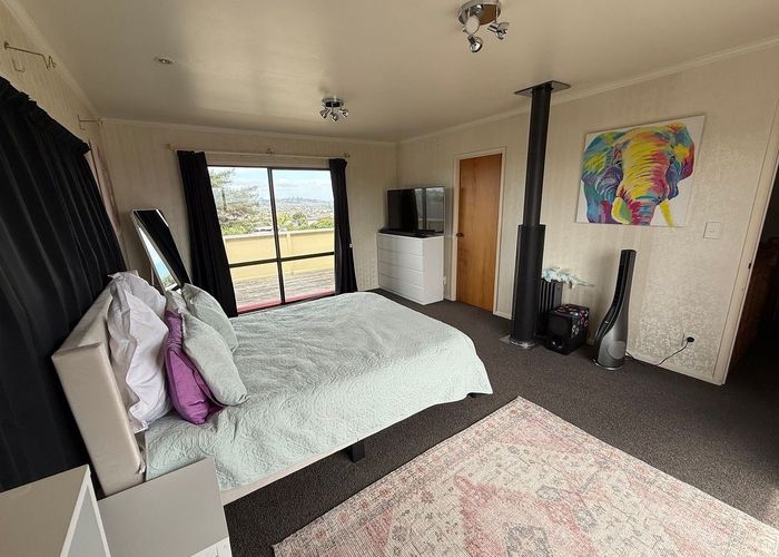  at 62 Bradbury Road, Botany Downs, Manukau City, Auckland