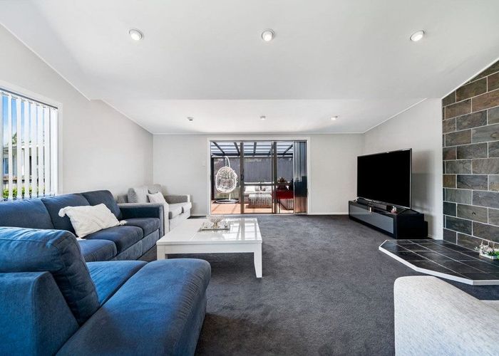  at 92 Harrington Road, Henderson, Waitakere City, Auckland