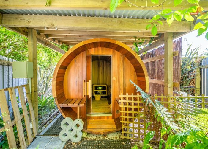  at 1A Peel Place, Wainuiomata, Lower Hutt