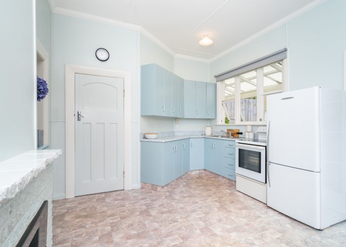  at 14 Shandon Street, Roseneath, Dunedin