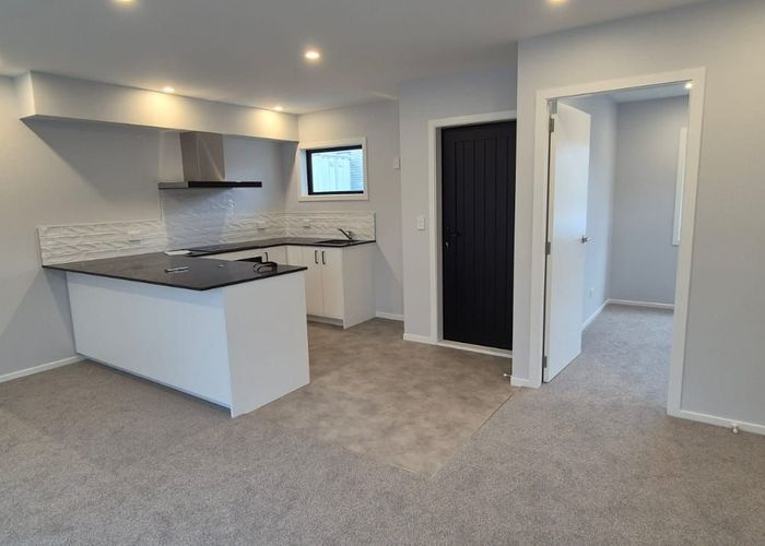  at 6 Woodcarver Lane, TITAHI BAY, PORIRUA
