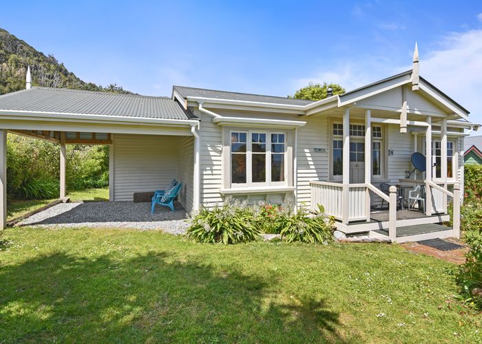  at 15 Cargills Road, BARRYTOWN, RUNANGA