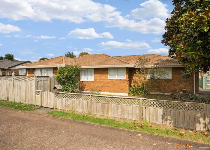  at 1/12 Bowater Place, Manurewa, Manukau City, Auckland