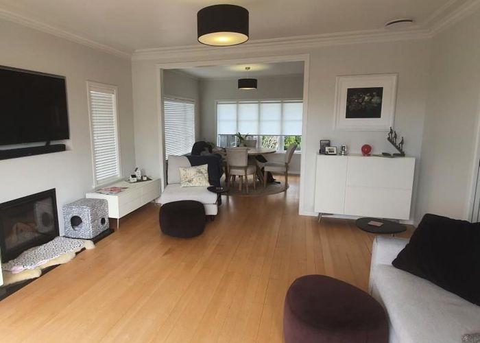  at 6 Yeovil Road, Te Atatu Peninsula, Waitakere City, Auckland