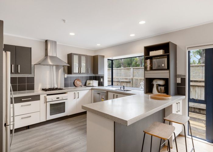  at 415 Welcome Bay Road, Welcome Bay, Tauranga