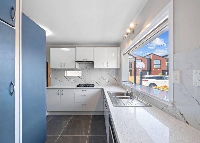  at 6 Evelyn Street, Papatoetoe, Manukau City, Auckland