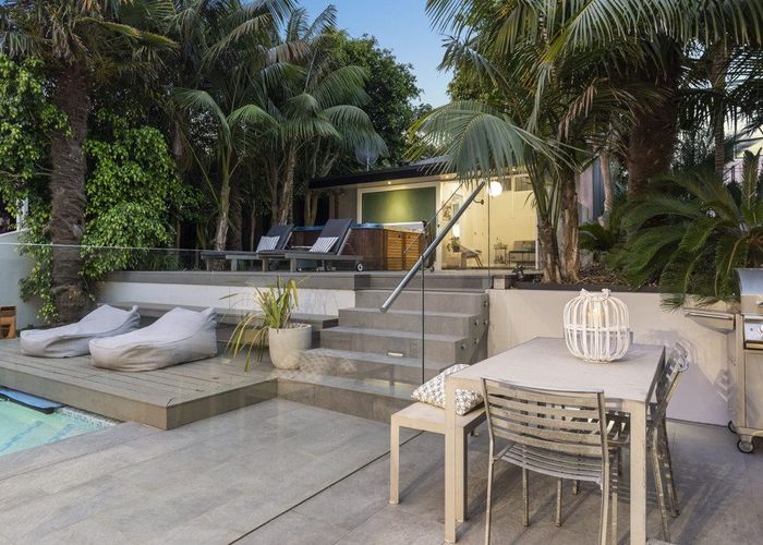  at 73B Shore Road, Remuera, Auckland