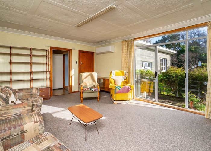  at 18 Beaconsfield Road, Portobello, Dunedin