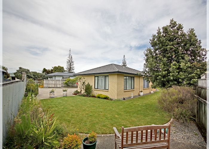  at 14 Adrian Grove, Waikanae Beach, Waikanae