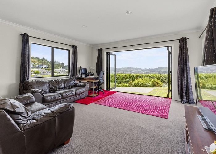  at 24 Ships Cove, Whitby, Porirua, Wellington