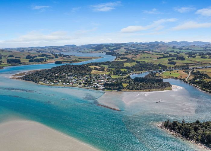  at 11 Arthur Road, Pounawea, Clutha, Otago