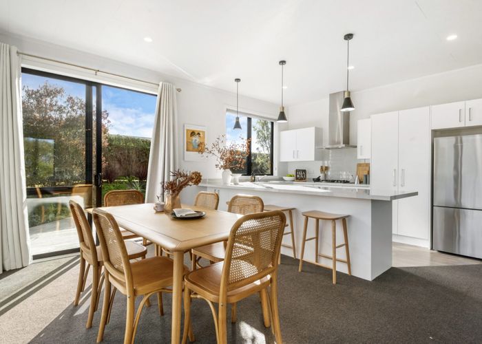  at 14 Fordham Street, Beach Haven, North Shore City, Auckland