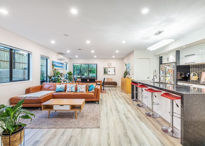  at 216C Metcalfe Road, Ranui, Auckland