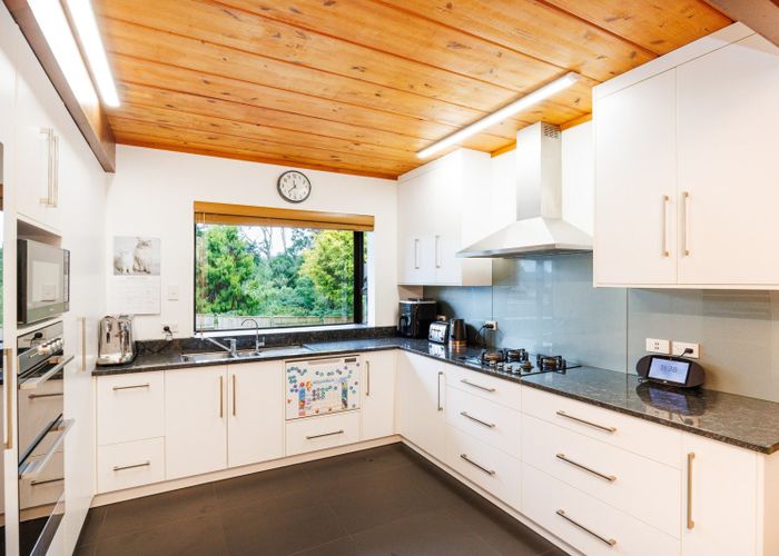  at 11 Hillgrove Place, Fitzherbert, Palmerston North