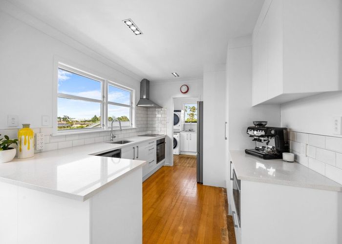  at 120 Ennis Avenue, Pakuranga Heights, Auckland